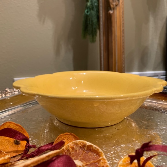 Frankoma 30B Sunshine Yellow Scalloped Bowl And Pedestal C13 Mug - Picture 3 of 11